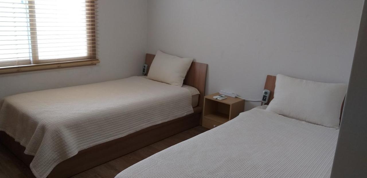 Moon Forest Guesthouse Jeju Exterior foto