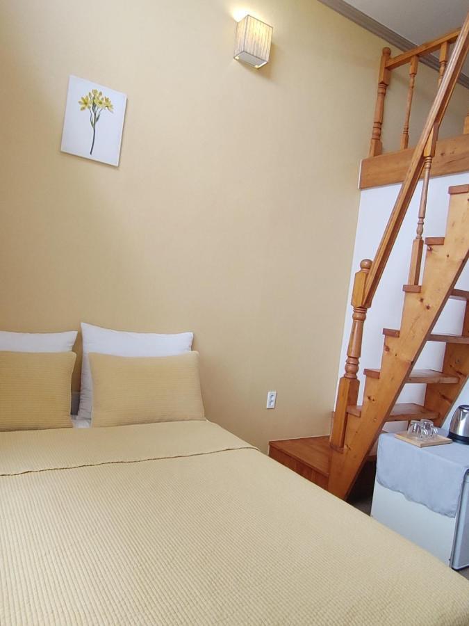 Moon Forest Guesthouse Jeju Exterior foto